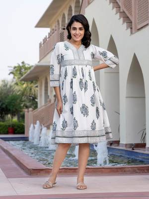 women grey and white floral print a-line dresses 5
