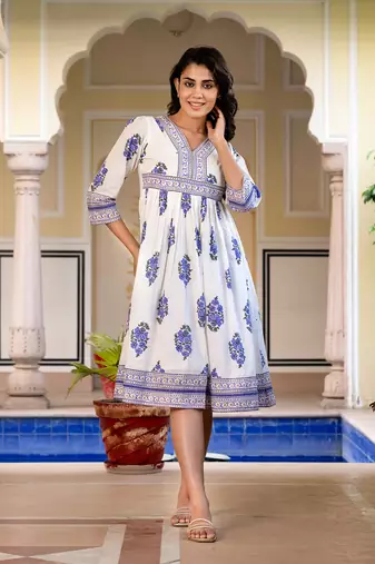 women blue and white floral print a-line dresses