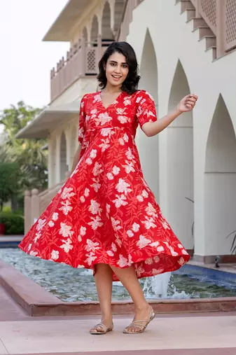 women red floral print fit & flare dresses