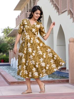 women green floral print fit & flare dresses 2