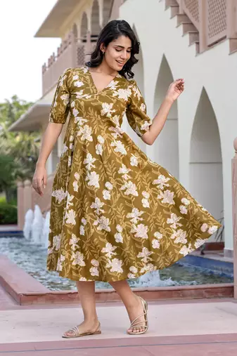 women green floral print fit & flare dresses