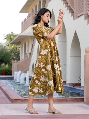 women green floral print fit & flare dresses 4
