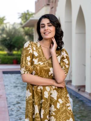 women green floral print fit & flare dresses 5