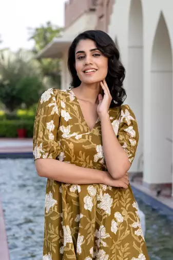 women green floral print fit & flare dresses