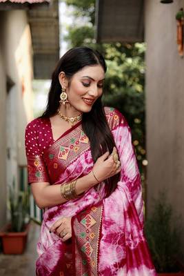 Pink Shibori Pattern art Silk Saree 1