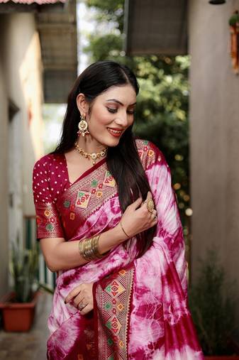 Pink Shibori Pattern art Silk Saree