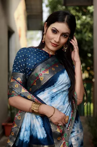 Blue Shibori Pattern art Silk Saree