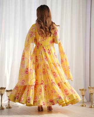 Fox Georgette Floral Print Fabric Fully Flair Anarkali Kurti, With Duppta And Pent 3