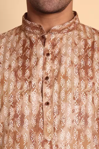 Quatrefoil digital print knee length kurta mandarin collar mandarin collar cream small