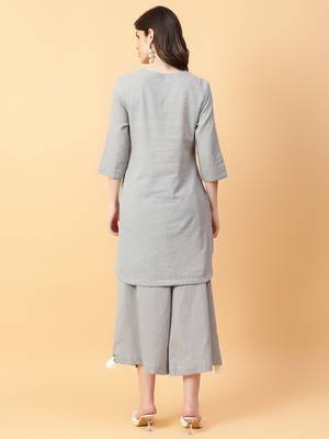 grey cotton khatha & hand work co-ord set (set of 2) 4