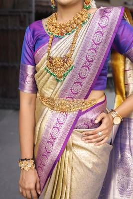 Gold Color Soft Silk Blend Saree 2