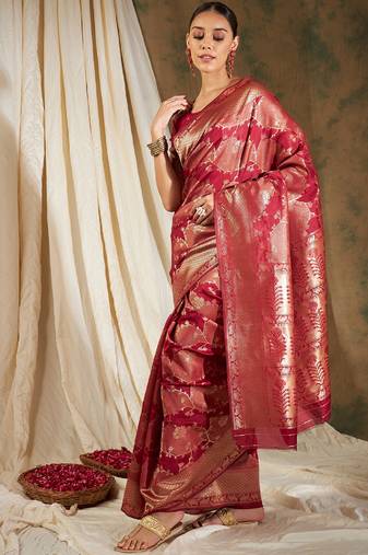 Red saree with large zari flower motifs