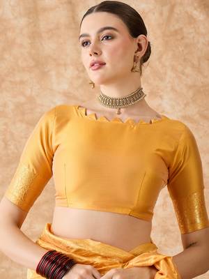 Mango saree with light motifs & zari border 4