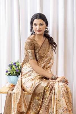 Beige and brown zari woven silk bnarasi saree with blouse 4