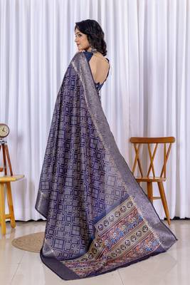 Blue bandhni design zari woven silk bnarasi saree with blouse 2