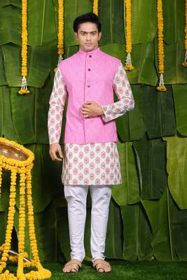 Designer printed pink kurta & jacket set 1