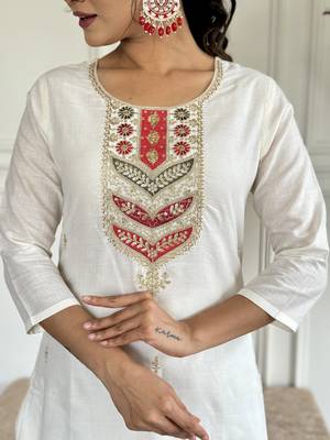 Embroidered Viscose blend Straight Kurta, Pant and Dupatta Set 4