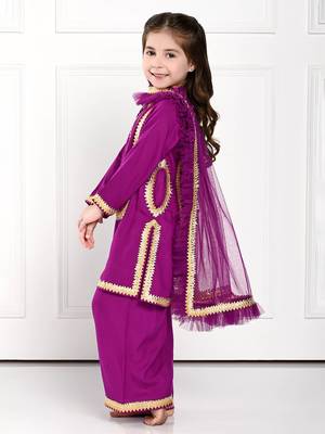 Ria suit set 4