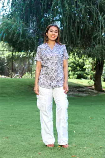 Senorita white brown blue 100% cotton satin half sleeve top