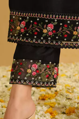 Elegant Black Silk Floral Embroidered Kurti with Organza Dupatta