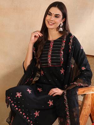 Women Black solid silk blend embroidered fancy straight kurta trousers with dupatta 7