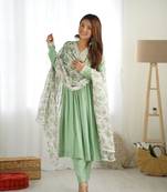 Soft Heavy Romansilk Chanderi Fabric Nyra Cut Kurta With Dupatta, Pent