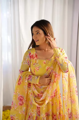 Fox Georgette Floral Print Fabric Fully Flair Anarkali Kurti, With Duppta And Pent