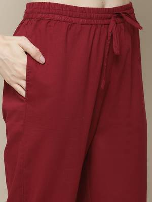 Maroon printed cotton round neck kurta sets 4