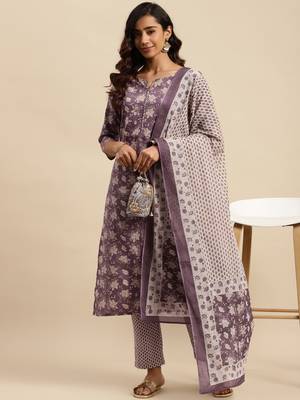 Light maroon printed cotton round neck kurta sets 4
