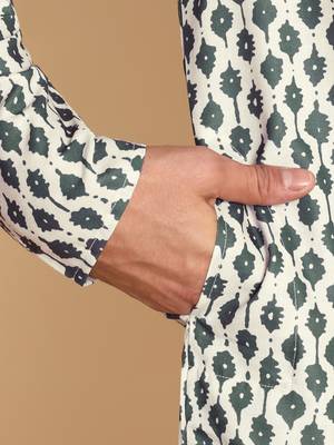 Persian faded deco digital print knee length kurta mandarin collar mandarin collar white small 4
