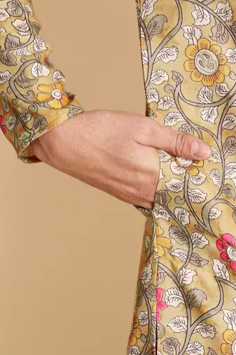 Art nouveau batik digital print knee length kurta mandarin collar mandarin collar chikoo small