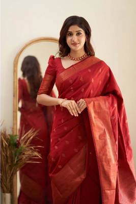 Simple red saree with contrast zari border 3