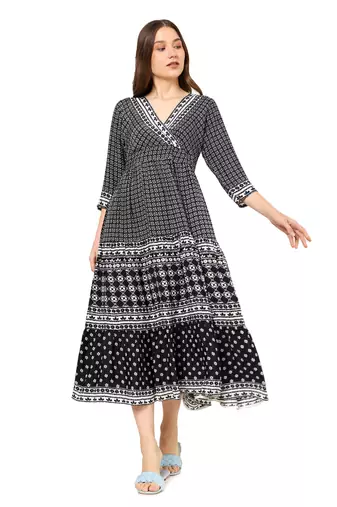 women's black floral dress(black)