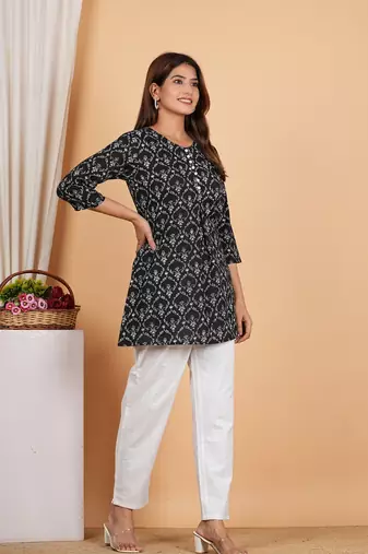  women's cotton floral printed short kurti