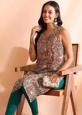  women's cotton crambric knee length  ajrakh print sleeveless notch neck regular fitted short kurti 4