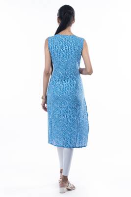  women's rayon knee length lehariyal print sleeveless notch neck regular fitted short kurti 3