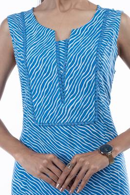  women's rayon knee length lehariyal print sleeveless notch neck regular fitted short kurti 4