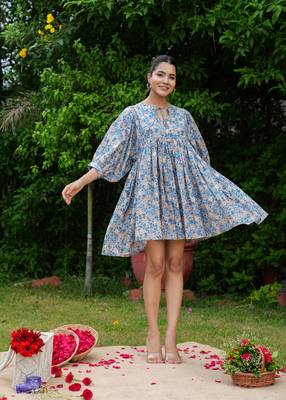 Hand block floral printed blue color cotton mini dress 3