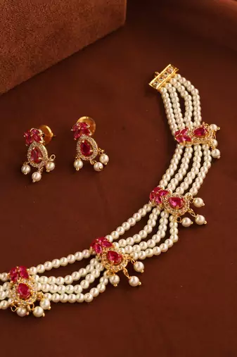 Pearl Necklace with Pink Stones and Gold Detailing