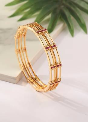 Set of 2 Gold Bangles with Pink Bead Detailing 2