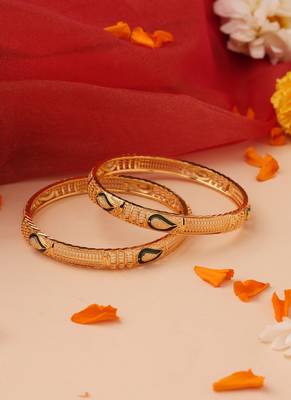 Set of 2 Gold Bangles with Paisley Motif Accents 2