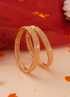 Set of 2 Gold Bangles with Engraved Design 3