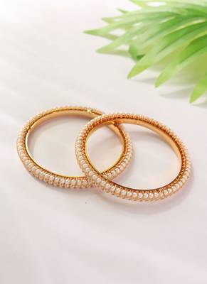 Set of 2 Gold Bangles with Pearl Detailing 2