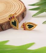 Spade-Shaped Green Palakka Stone Earrings