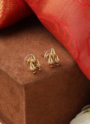 Gold High Necklace Set 4