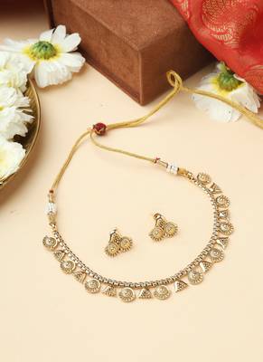 Elegant Gold High Necklace Set 1