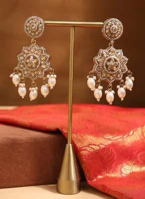 Antique Gold Necklace with Matching Earrings 4