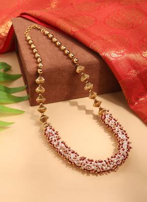 Pearl Necklace Set with Ball Chain Detailing 4