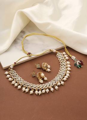 Kundan Necklace Set with Pearls 1