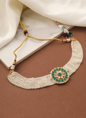 White Choker Set with Green Gold Pendant and Matching Earrings 2